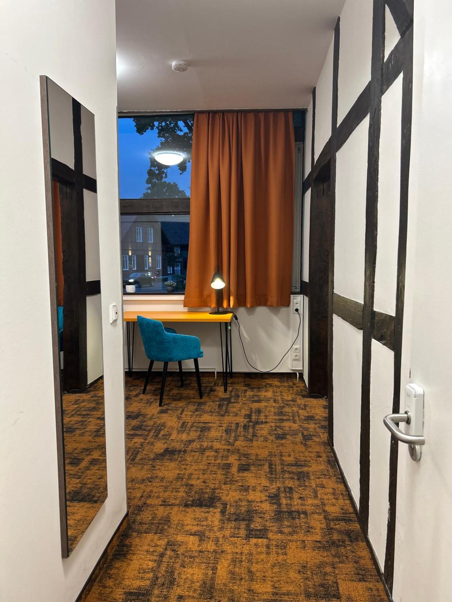 B M Hotel Im Ludwig- Harms- Haus 赫曼斯堡 外观 照片